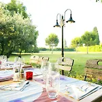 Campanile Nimes Sud - Hotel