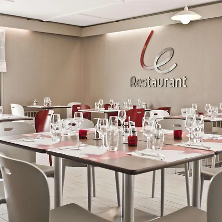 Campanile Nîmes Sud - Hotel 3*