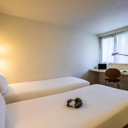 Campanile Nîmes Sud - Hotel 3*