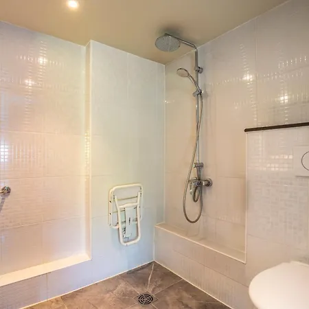 Campanile Nimes Sud - Ξενοδοχείο