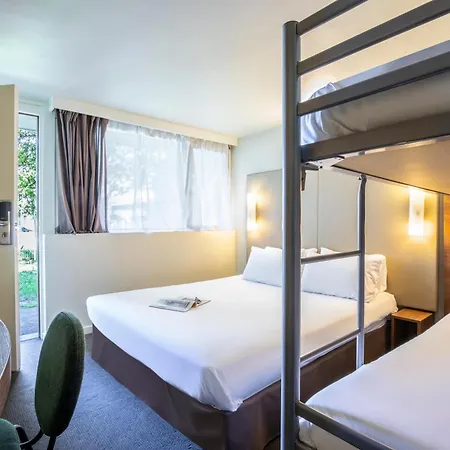 Campanile Nîmes Sud - Hotel
