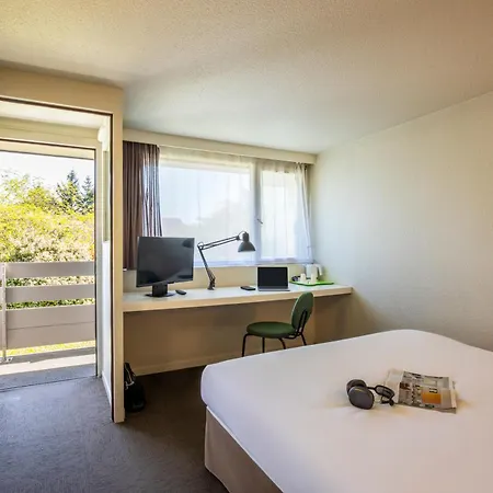 Hotel Campanile Nîmes Sud - 3*