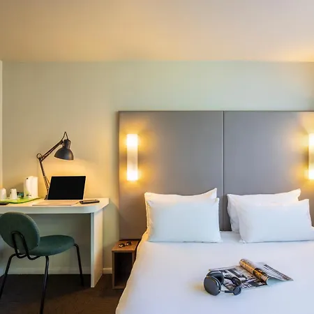 Hotel Campanile Nîmes Sud - Caissargues
