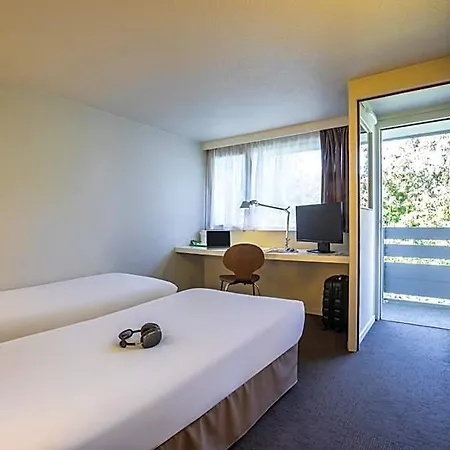 Campanile Nimes Sud - Hotel 3*