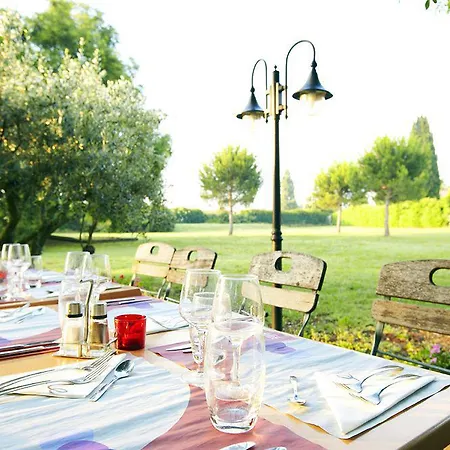 Campanile Nimes Sud - Hotel